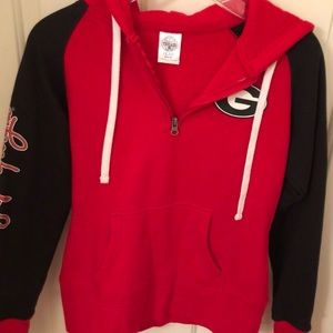 Red and black Georgia pullover!!
